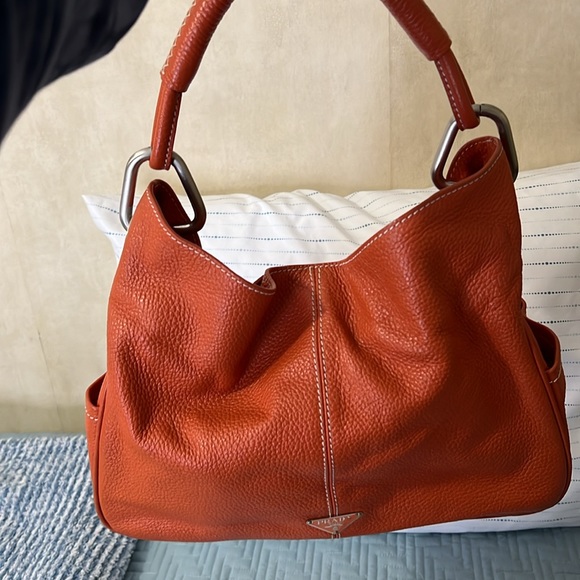 Prada “rare” handbag - Picture 2 of 8